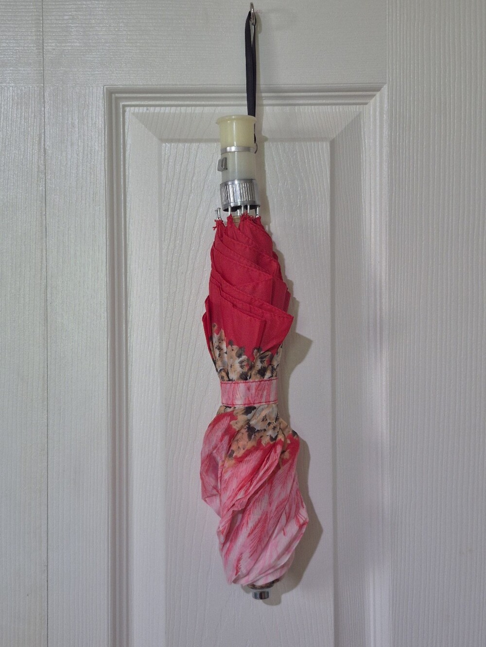Floral Coral And White Compact Folding Umbrella